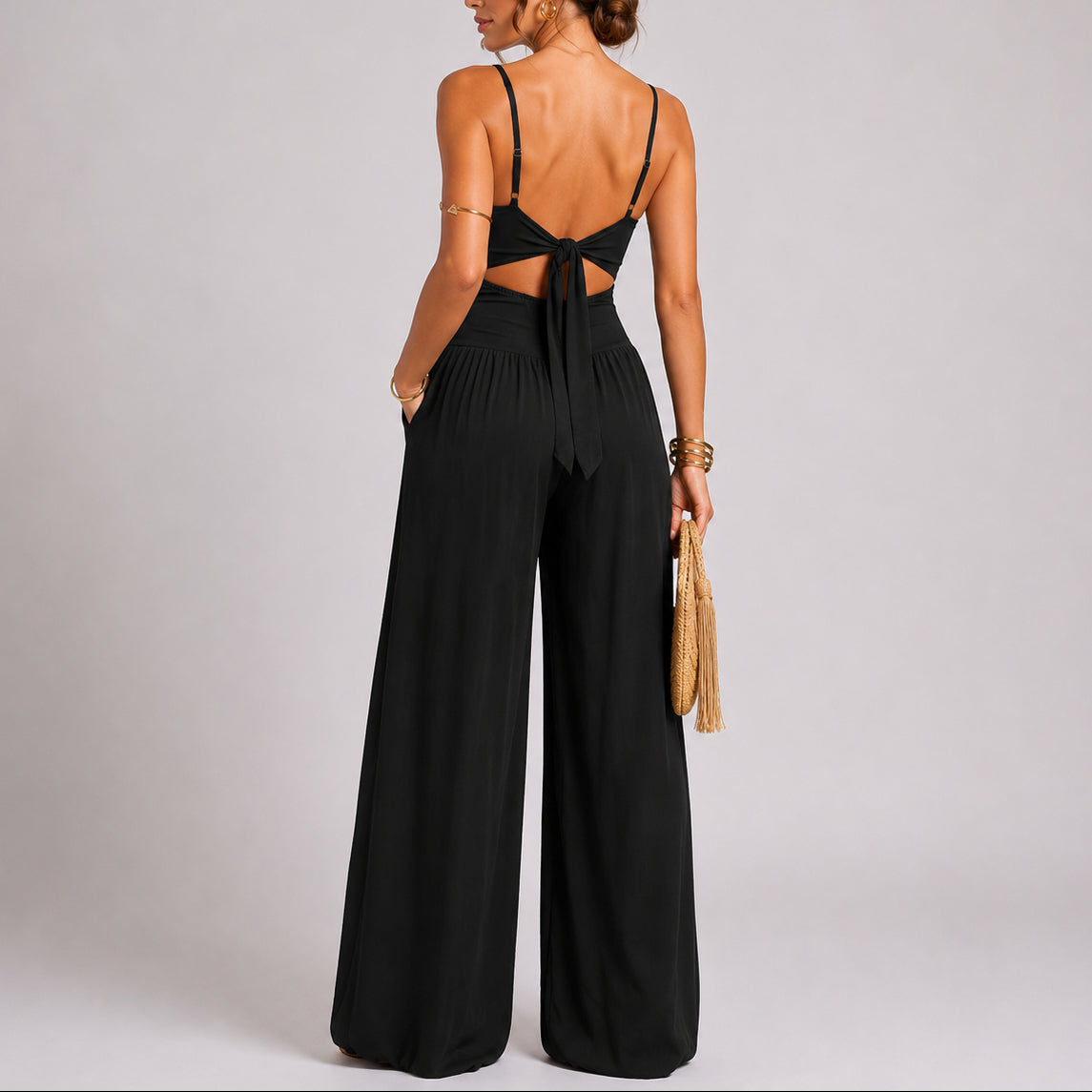 Women's Elegant Cut-Out Wide-Leg Jumpsuit – Modern and Sophisticated One-Piece Outfit